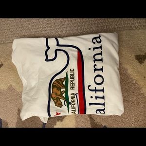 classic vineyard vines women’s whale t